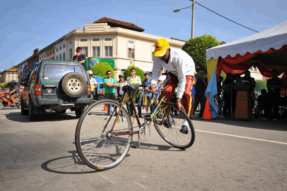 wpid-Cycling-2012-03-9-11-20.gif